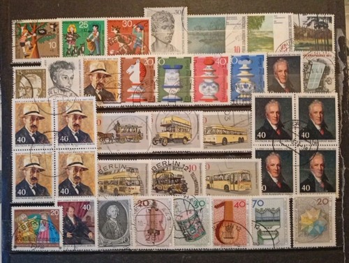 Y004 - 1972/73 Germany BERLIN - 38 Used Stamps