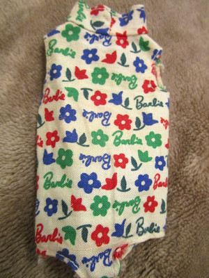 VINTAGE BARBIE SKIPPER DAY AT THE FAIR #1911 TOP BLOUSE W/BARBIE PRINT