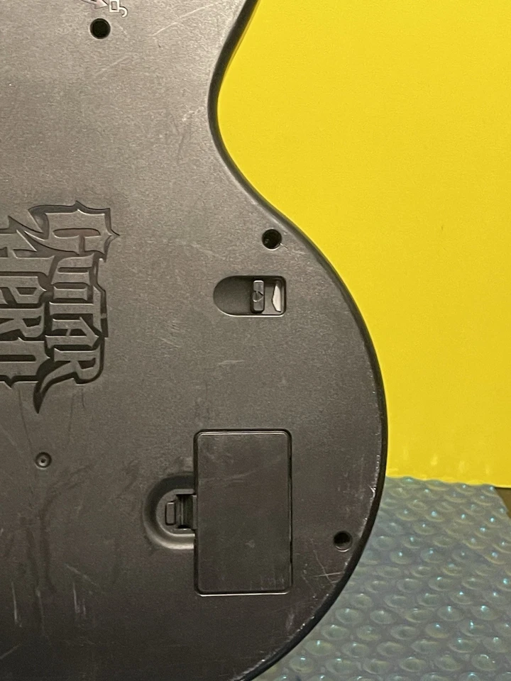 Red Octane PS3 Guitar Hero Wireless Les Paul Gibson Black 95121.805 - No Dongle - Image 4 of 4