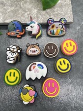 13 PC 1  Cartoon Face Shoe Decoration Charms-Clogs Jigs Bubble Slide A4738