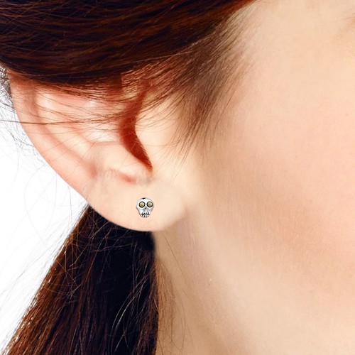 Mini pendientes de tachuelas de plata 0,925 de calavera punk - Imagen 4 de 4
