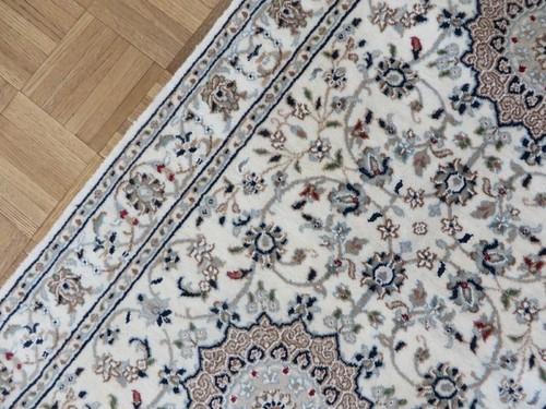 2'8 x 8'1 Hand Knotted Ivory Fine Nain With Silk Oriental Rug G8767 - Picture 6 of 10