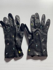 Vintage Ladies Gloves Leather w/Embroided Flowers, Black