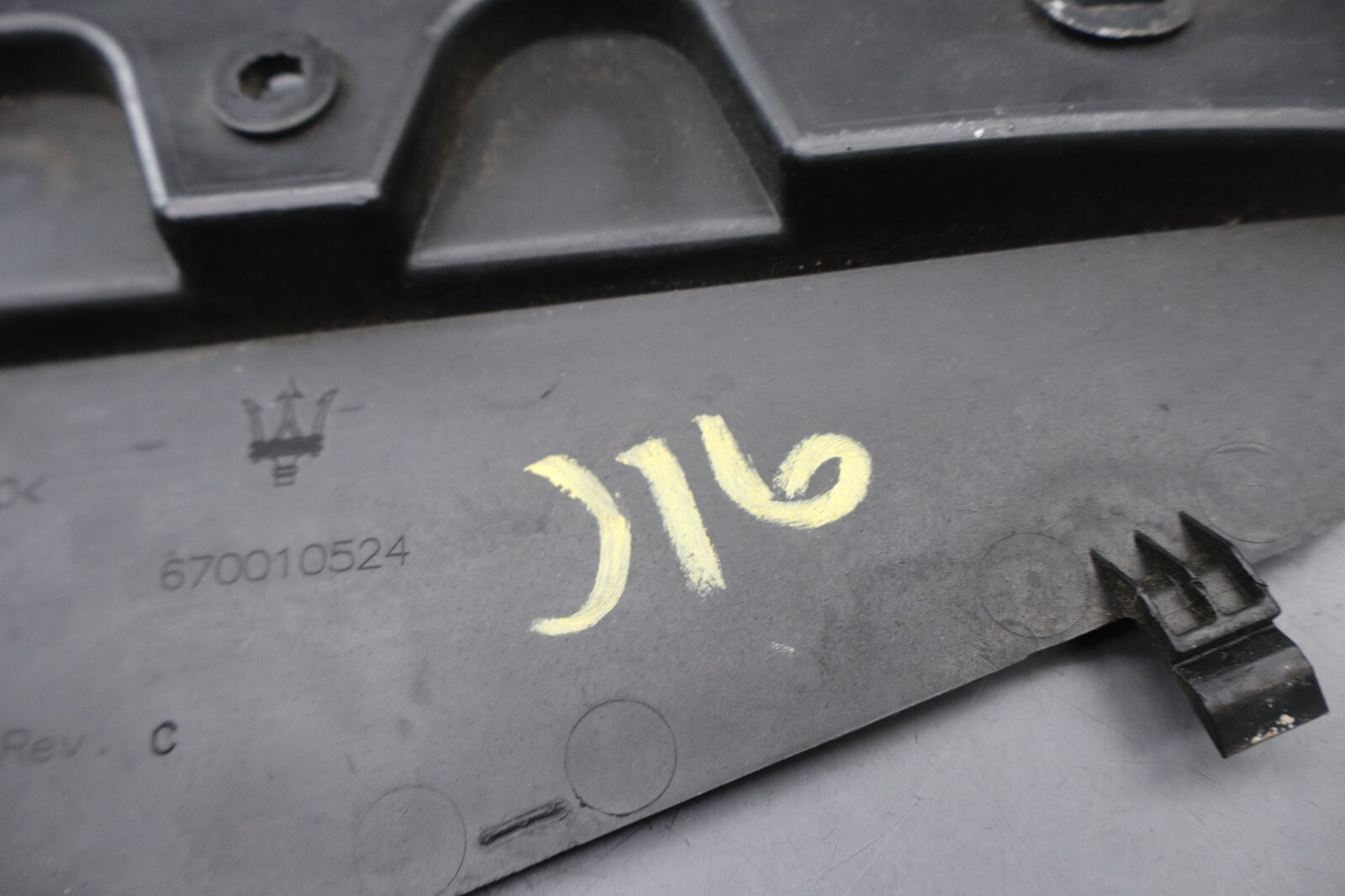 Maserati Ghibli 2014-2021 Front Right Side trim panel P/N 670010524