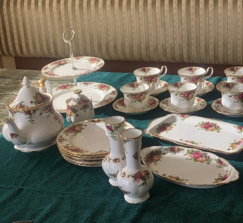 OLD COUNTRY ROSES ROYAL ALBERT England 1904. TEA SET 28pc. - Picture 8 of 12