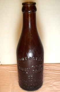 1910 COCA COLA AMBER STRAIGHT SIDE EMBOSSED ADVERTISING BOTTLE HUNTINGTON W.VA.