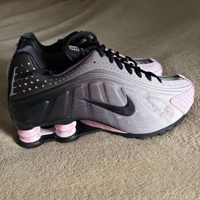 Nike Shox R4 Womens Shoes Size 7.5 Pink/Black Comfort Athletic