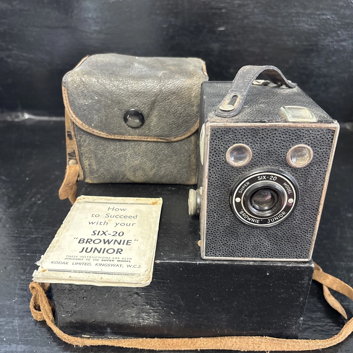 Appareil Photo Vintage Kodak SIX-20 Brownie Junior - Années 1930 Avec étui