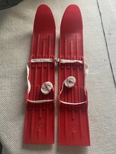 K-tel Fun Skis pair Children No Poles. Red Plastic. Vintage 1975.