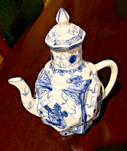 Unusual Squared Round Antique Chinese Porcelain Blue White Dragon Pitcher w/Lid