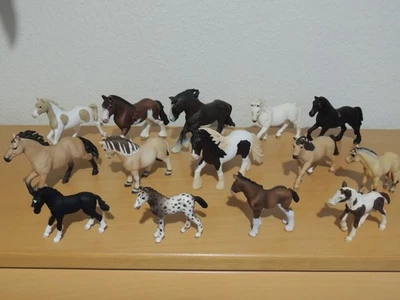 Beau lot de 14 chevaux Schleich - Photo 1/4