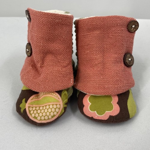 Infusion Fibers Fabric Baby Girls Button Booties 6-12mo - Picture 2 of 8