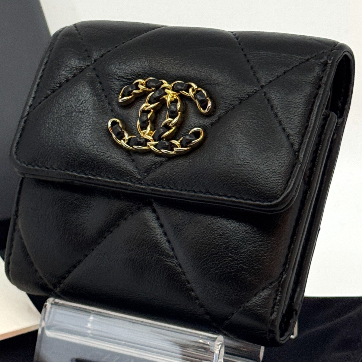 CHANEL 19 Matelasse Compact tri-fold wallet Black Lambskin Long Wallet  Authentic