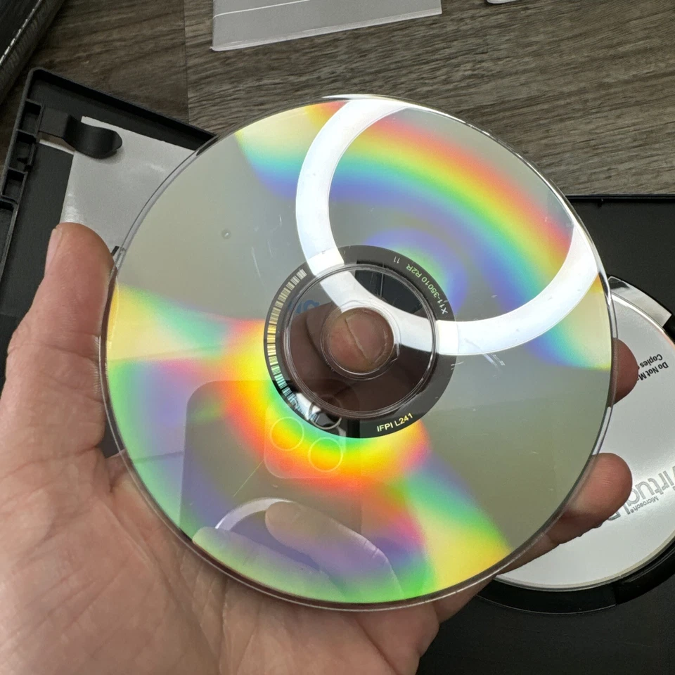 Microsoft Office: Mac 2004 Professional Edition with Virtual PC for Mac - Image 4 of 4