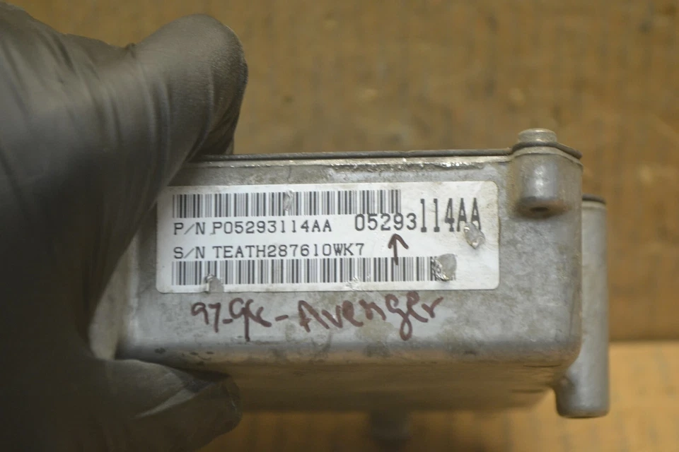 Dodge Avenger 1997 unidad de control de transmisión TCU 05293114AA módulo 123-10c4 Foto 2 de 3