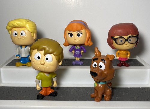 2021 McDonald’s Happy Meal Complete Set Scooby Doo Bobble Head Toys Fred Thelma