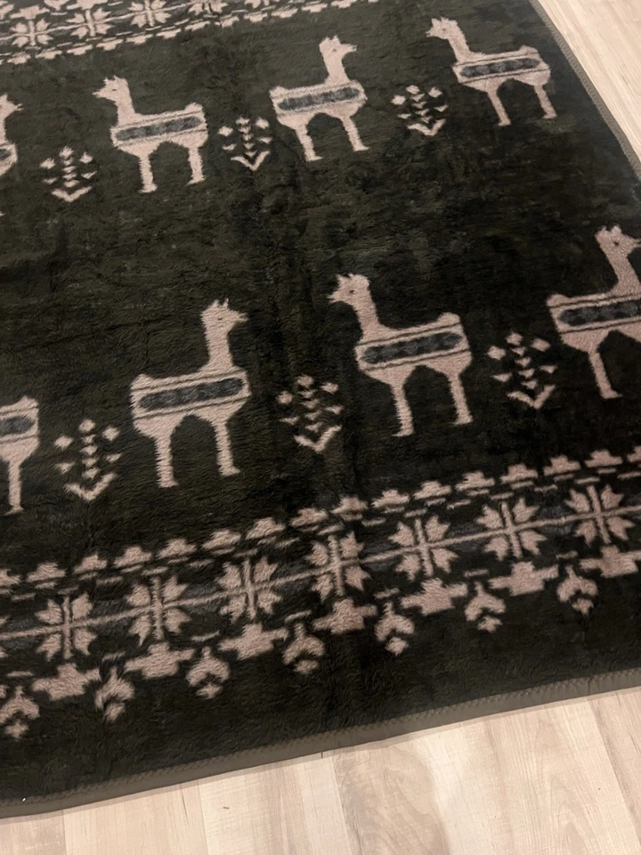 Manta Ibena Alpaca Reversible Marrón Hecha en Turquía 57 x 76" Acrílico Foto 2 de 4