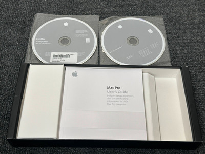 Mac Common Media Multilingual Mac OS X 10.4.8 Install Disc 1 And 2 - 2Z607-0546