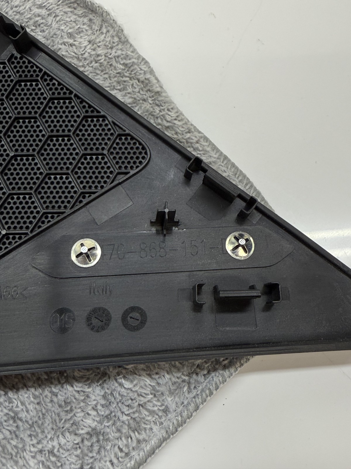 LAMBORGHINI AVENTADOR SV SVJ DRIVER LEFT LOUD SPEAKER GRILL COVER OEM 470868151D