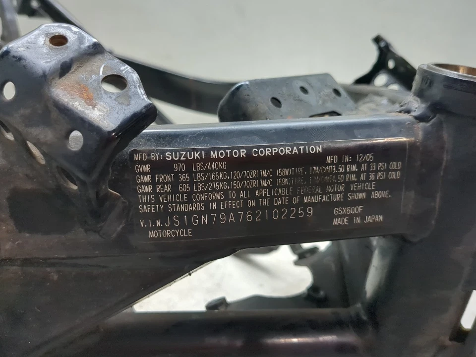 98-06 Suzuki Katana GSX 600 750 cuadro principal chasis CLN recto Foto 3 de 4