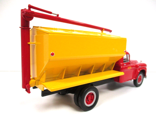 FIRST GEAR - SFTS 1958 GMC 1-TON BULK GRAIN / FEED TRUCK - 1/34 DIECAST - Picture 9 of 18