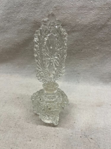 Vintage Cut Crystal Glass Vanity Perfume Scent Bottle - Picture 3 of 7