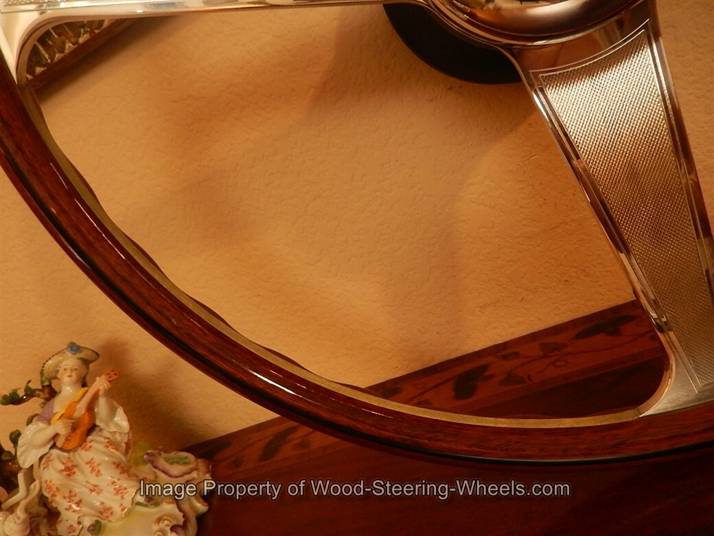 Rolls Royce 1966 + 67 Silver Shadow + M.P.W. Wood Steering Wheel 42 cm Nardi NEW