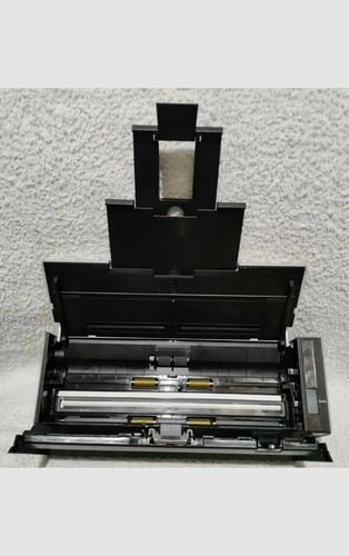 Fujitsu S1300 ScanSnap Portable Image Document Scanner W/Cables Carring Case - Picture 6 of 12