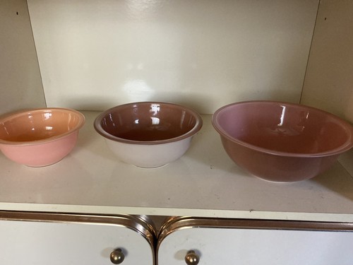 Vintage Pyrex Fall Colors Nesting Mixing Bowls Set
