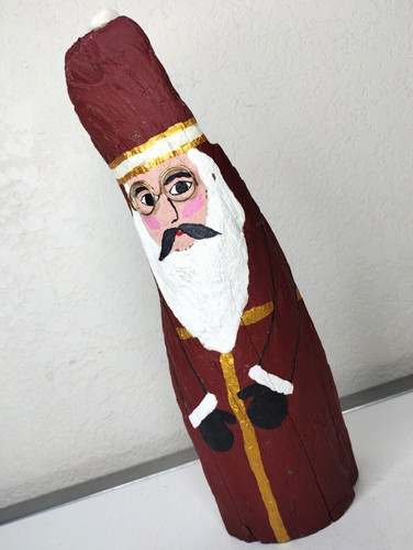 LOIS YOUNG Handmade Santa Claus Cedar Wood Carving Quirky Christmas Folk Art
