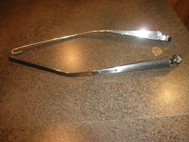 Used Pair OE SWF/Mercedes-Benz#1088200544,1088200644 Chrome Wiper 