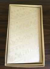 HALLMARK WEDDING PHOTO ALBUM  HOLDS 48 4" X 6" PHOTOS  NEW IN BOX