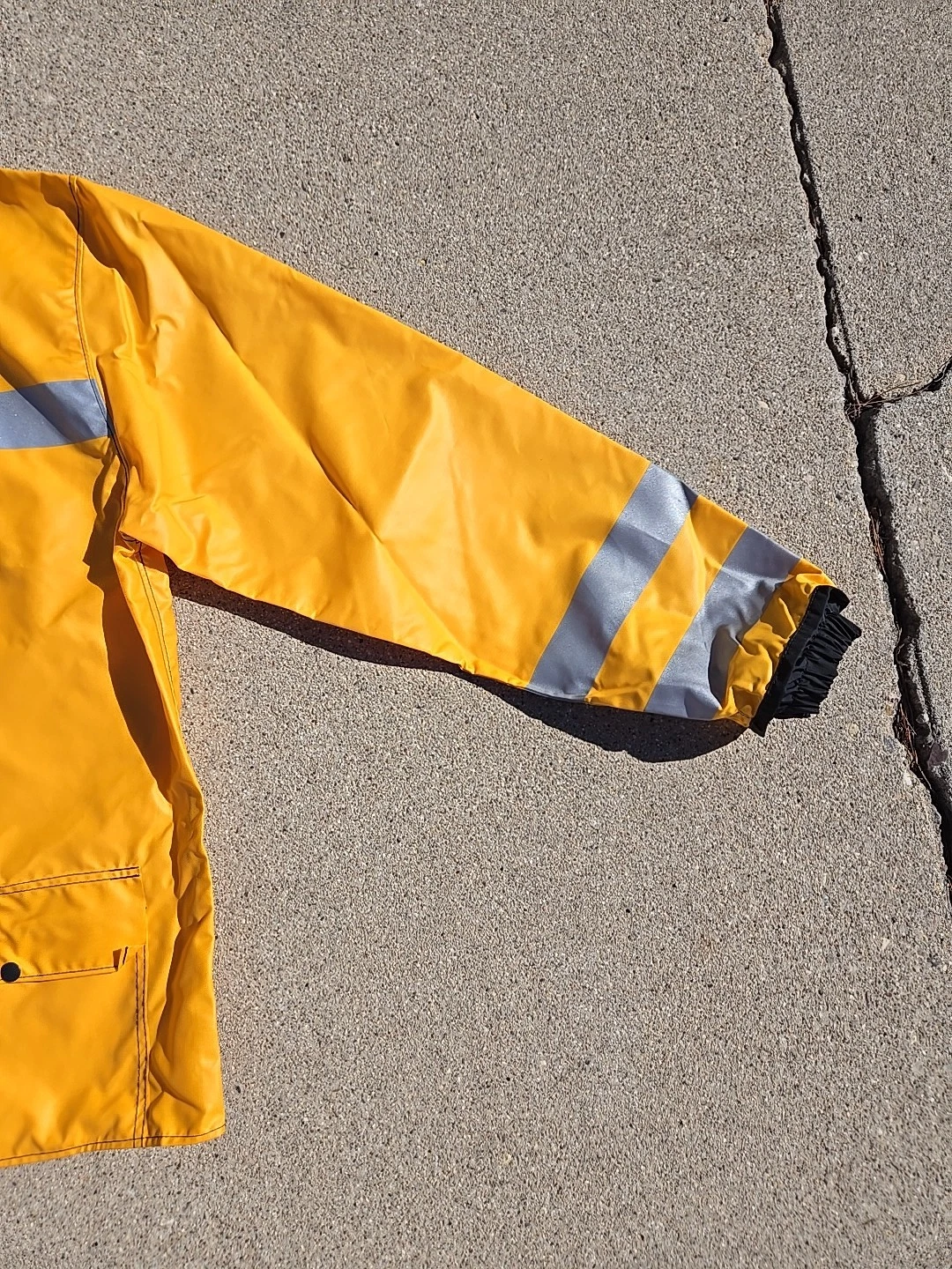 Heavy Weight Hi-Vis Reflective Slicker Jacket (Yellow) Made In USA, NWOT π₯ - product detail image 4