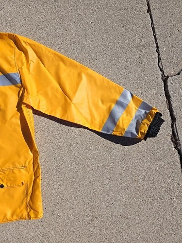 Heavy Weight Hi-Vis Reflective Slicker Jacket (Yellow) Made In USA, NWOT 🔥  image 4