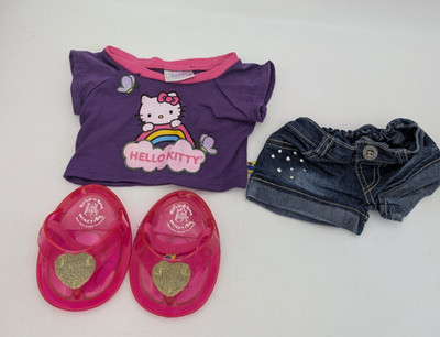 Build a Bear Kleidung inkl. Hello Kitty T-Shirt und Herz Sandalen