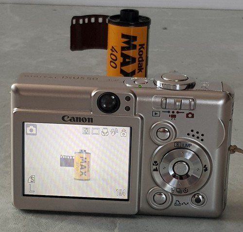 CANON IXUS 50 Compact Digital Camera. 5.0MP, 3x Zoom + Batt + AC Charger + Bag - Picture 11 of 16