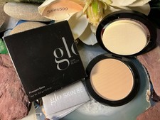 NEW Glo Skin Beauty Pressed Powder Foundation Golden Dark 9.0 g