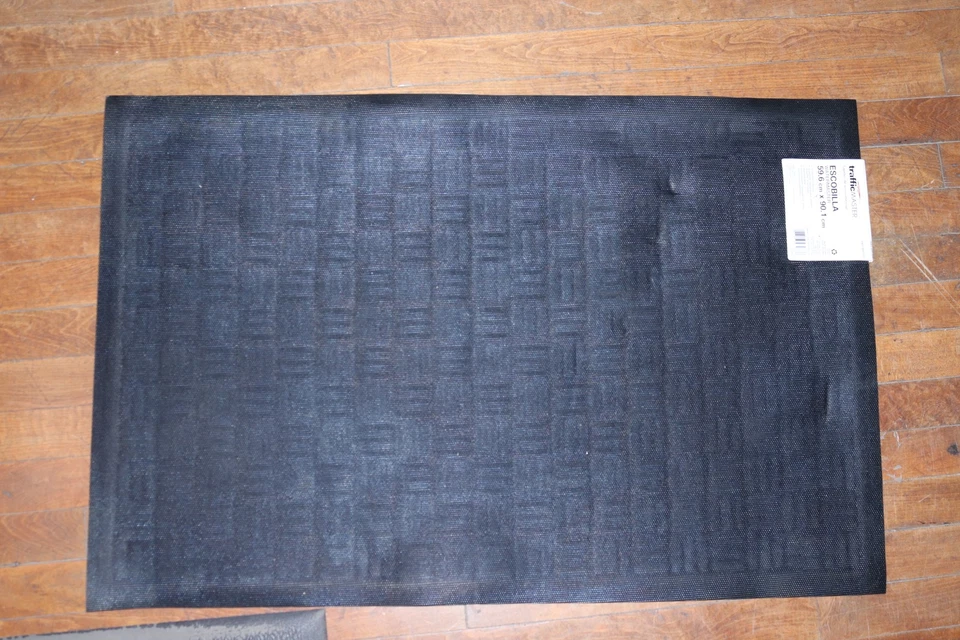 TrafficMaster Rectangle Stain Resistant Commercial Mat 23.5" x 35.5" 482886 - Image 4 of 4