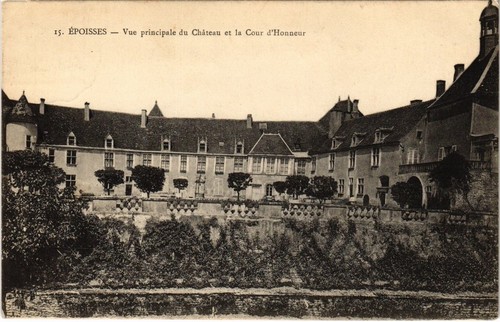 CPA 77 Seine-et-Marne - Courquetaine, Le Château Et La Cour D'Honneur (1329617) - Voyagée