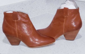 reina leather bootie