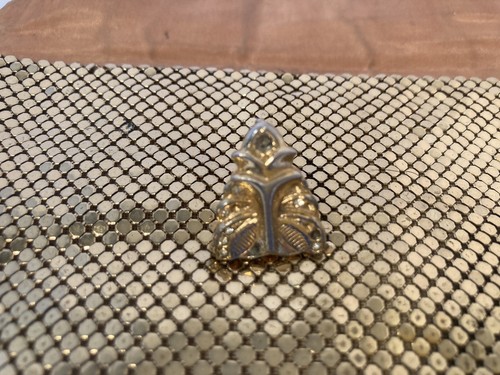 Vintage Whiting And Davis 7" Simple Wallet/ Clutch gold mesh made in USA - Picture 4 of 6