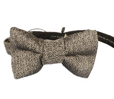 NWT TOM FORD Textured Gray Solid Pre-Tied Silk Bow Tie ITALY 4.25 "x 2.75"