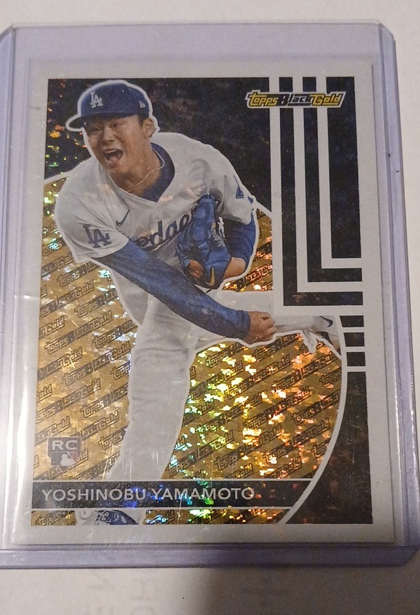 2024 Topps Update Series - Topps Black Gold Yoshinobu Yamamoto #BG-13 (RC)
