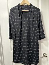 White House Black Market Womens V-Neck Black/Geometric Dress Size 4
