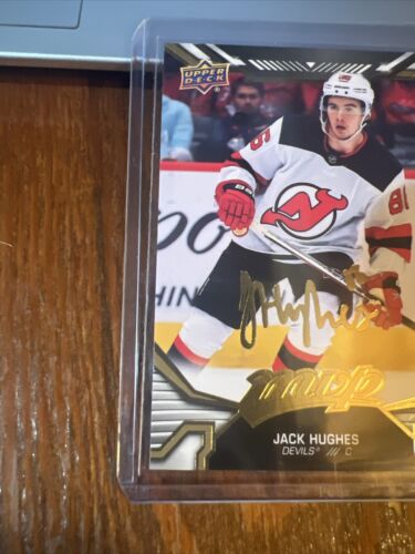 Jack Hughes 2022-23 Upper Deck MVP Gold Script Parallel #9 Devils NM-MT - Bild 3 von 6