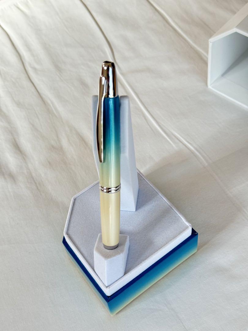 PILOT CAPLESS decimo 20colors Silver 細字 PILOT CAPLESS decimo 20colors Silver 細字
