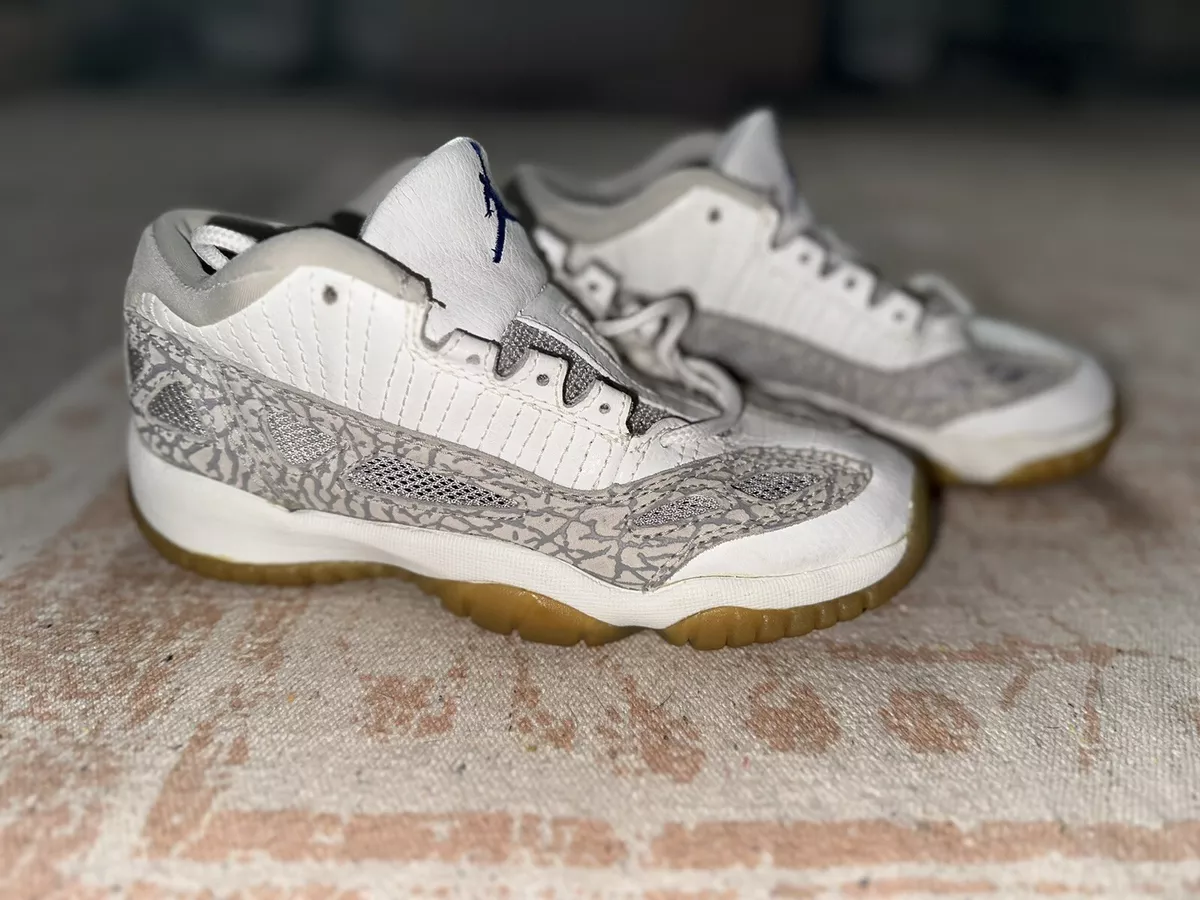 Size 3.5Y 1996 Nike Air Jordan XI 11 WHITE CEMENT GREY COBALT BLUE