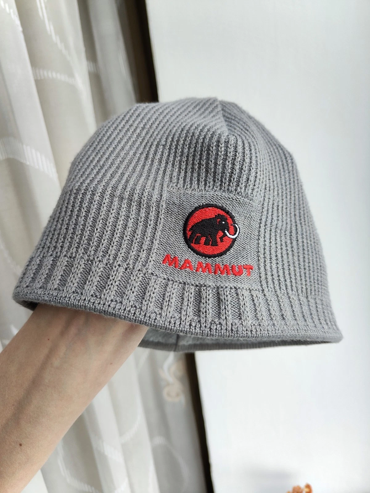 Mammut Beanie Knitted Hat Skull Gorpcore Fleece Lined Embr Logo Germany Outdoor