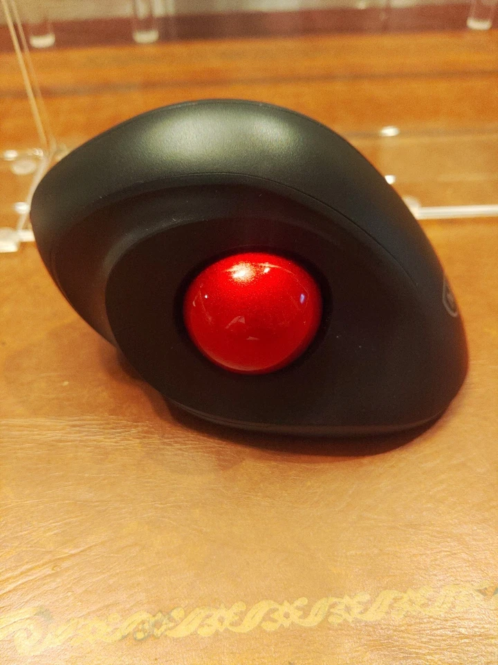 MicroPack Ergonomic Wireless Mouse with Trackball and 5 Adjustable DPI Levels  - Image 4 of 4