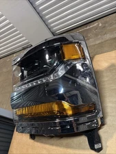 2016-2018 Chevrolet Silverado 1500 Left Driver Side Headlight thumbnail 2